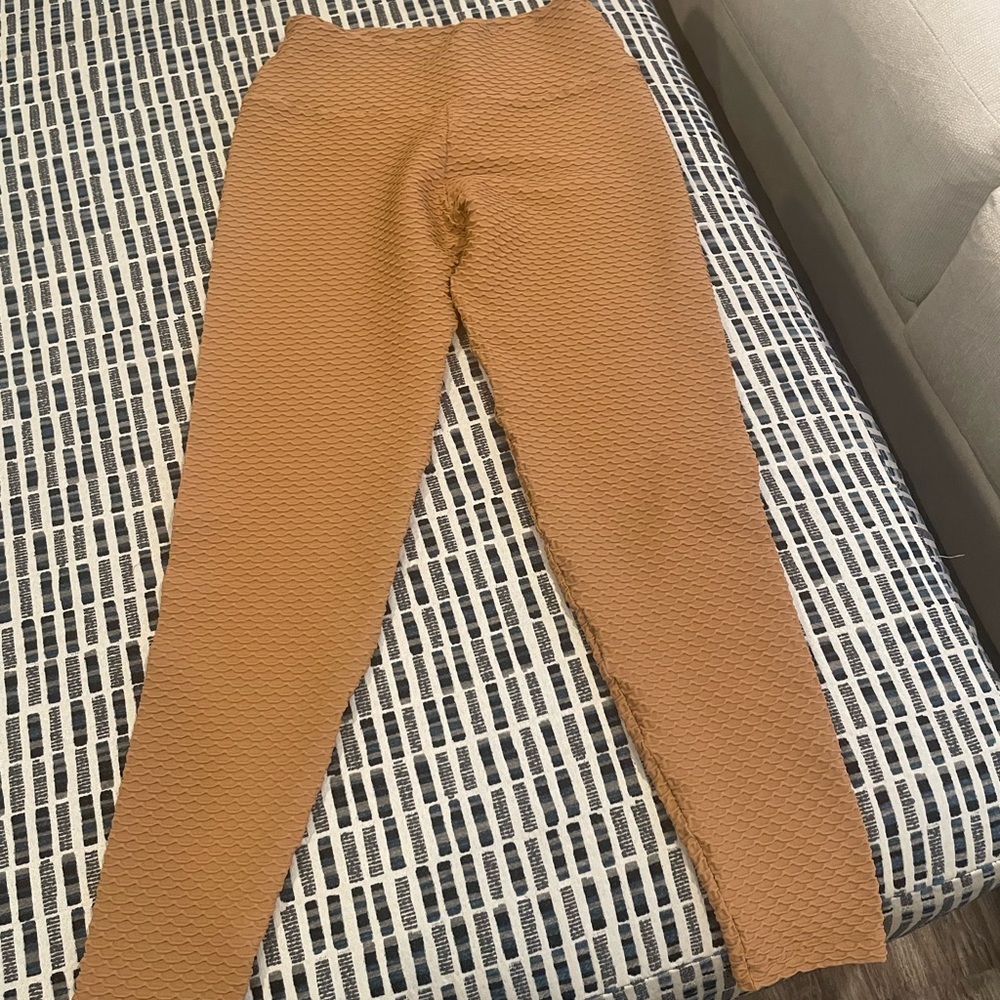 Brabants yoga pants, NWOT